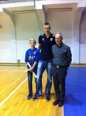 Grafika #1: Spotkanie po latach