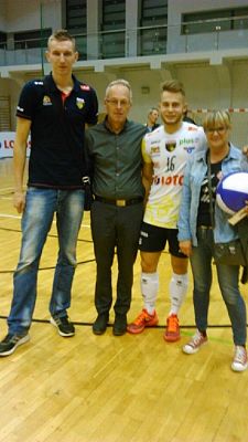 Grafika #0: Spotkanie po latach