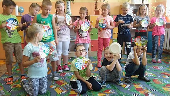 Grafika #28: Klasa IIa pracuje już na 102!