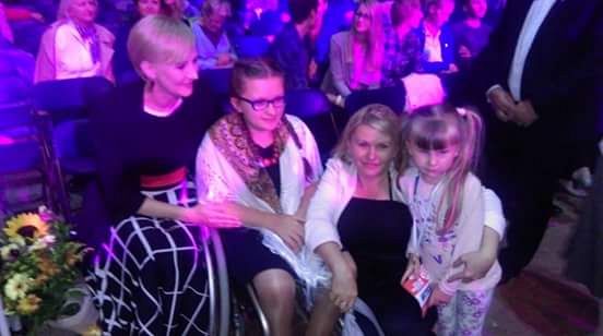 Grafika #3: Nie wszyscy uczniowie odpoczywali w wakacje! Dla Julii Wolskiej był to bardzo pracowity czas.