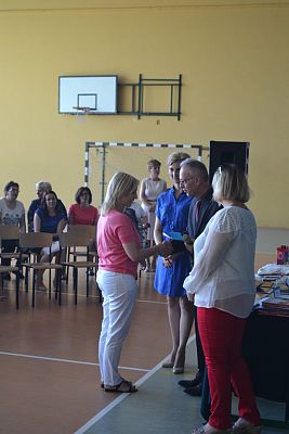 Grafika #8: Uroczyste zakończenie roku szkolnego 2015/2016