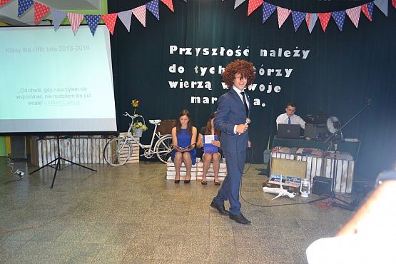 Grafika #3: Uroczyste pożegnanie klas III Gimnazjum