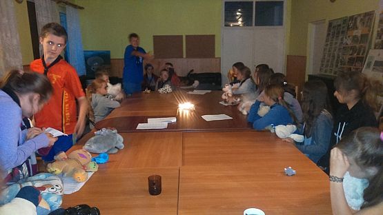 Grafika #5: Harcerski obóz w Szklanej Hucie