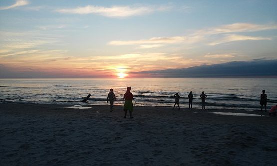 Grafika #1: Klasa IV na biwaku 15-17 czerwca