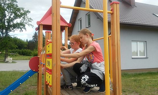 Grafika #3: Klasa IV na biwaku 15-17 czerwca