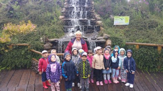 Grafika #5: Park Dinozaurów - wycieczka przedszkolaków do Łeby