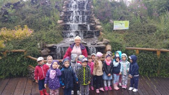 Grafika #6: Park Dinozaurów - wycieczka przedszkolaków do Łeby