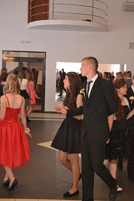 Grafika #6: BAL GIMNAZJALNY 2016