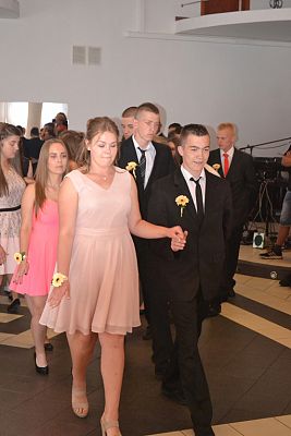 Grafika #7: BAL GIMNAZJALNY 2016