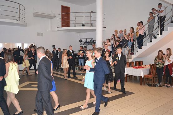 Grafika #12: BAL GIMNAZJALNY 2016