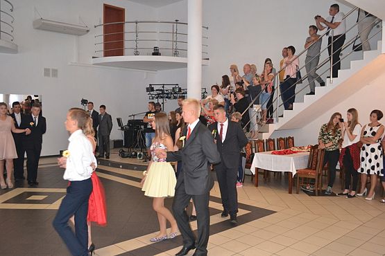 Grafika #15: BAL GIMNAZJALNY 2016