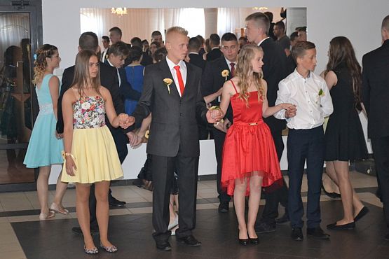 Grafika #23: BAL GIMNAZJALNY 2016