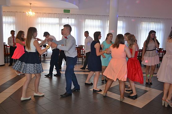 Grafika #33: BAL GIMNAZJALNY 2016