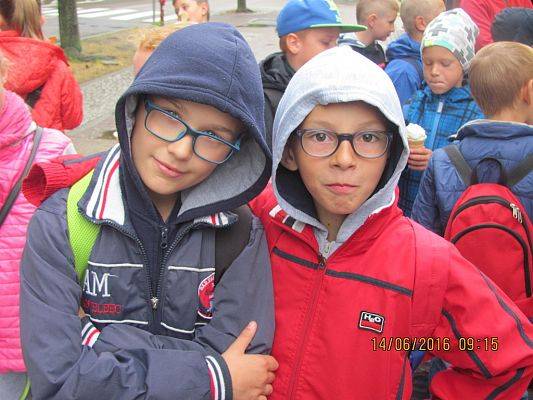 Grafika #3: Wycieczka drugoklasistów do Łeby