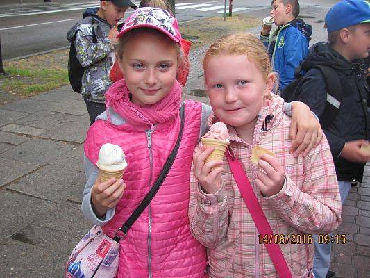 Grafika #5: Wycieczka drugoklasistów do Łeby