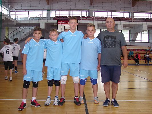Grafika #0: IV Ogólnopolski Turniej Minipiłki Siatkowej Chłopców o Puchar Wójta Gminy Nowa Wieś Lęborska - Lębork 11-12.06.2016.
