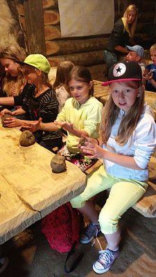 Grafika #42: Wycieczka do Biskupina, Gniezna