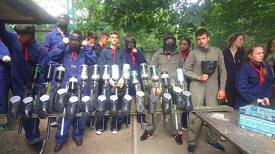 Grafika #5: Klasy pierwsze gimnazjum -wspomnienia z biwaku.