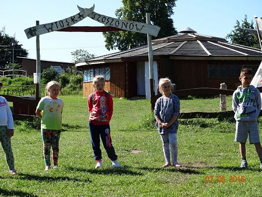 Grafika #1: Pierwszaki na "Indiańskiej Ścieżce"