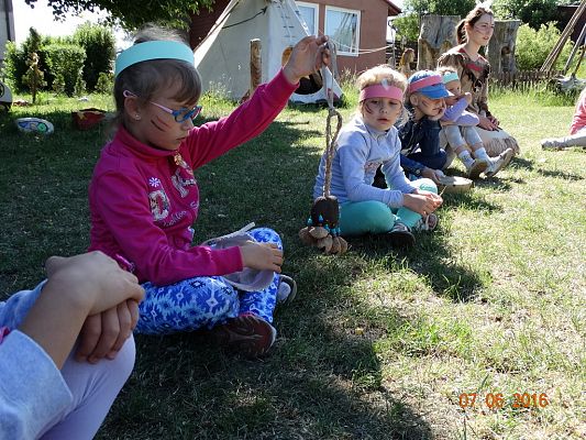 Grafika #15: Pierwszaki na "Indiańskiej Ścieżce"