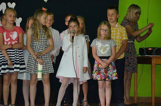 Grafika #1: Dzień Mamy i Taty w Świetlicy Wiejskiej w Łebieniu