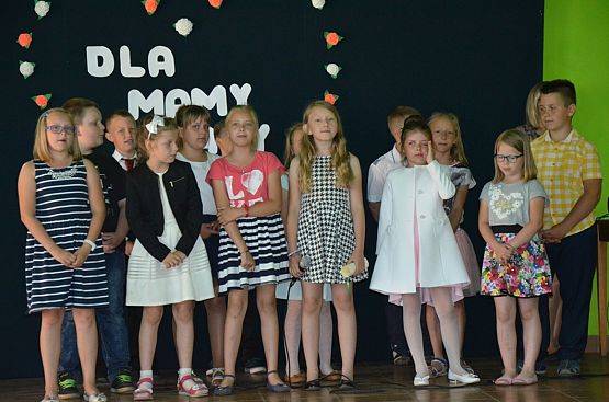 Grafika #5: Dzień Mamy i Taty w Świetlicy Wiejskiej w Łebieniu