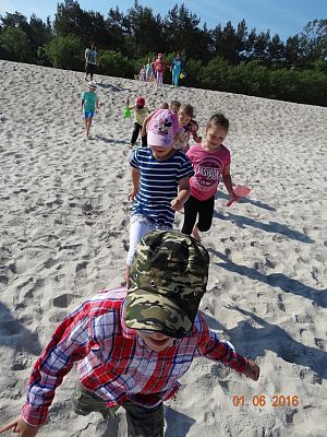 Grafika #21: Wycieczka pierwszoklasistów do Łeby z okazji Dnia Dziecka