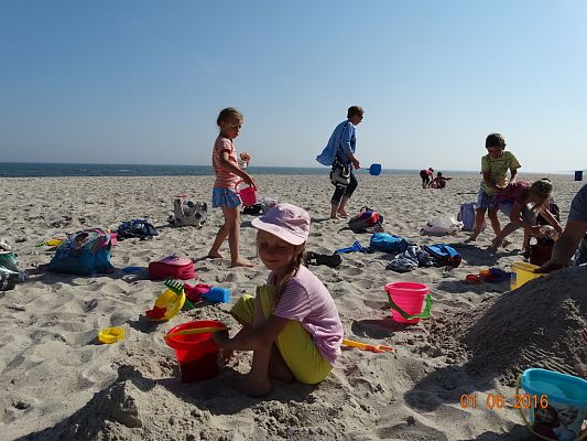 Grafika #38: Wycieczka pierwszoklasistów do Łeby z okazji Dnia Dziecka