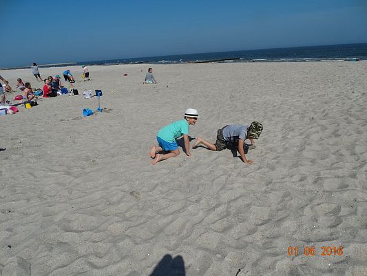 Grafika #47: Wycieczka pierwszoklasistów do Łeby z okazji Dnia Dziecka