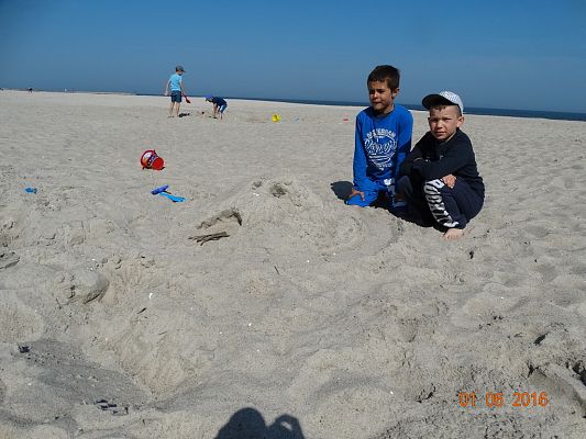 Grafika #48: Wycieczka pierwszoklasistów do Łeby z okazji Dnia Dziecka