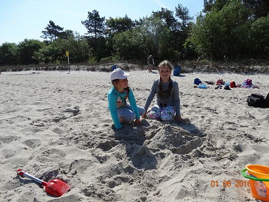 Grafika #49: Wycieczka pierwszoklasistów do Łeby z okazji Dnia Dziecka