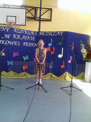 Grafika #3: W KRAINIE BAJKOWEJ PIOSENKI