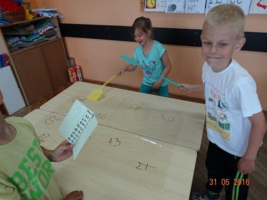 Grafika #12: Zabawy matematyczne pierwszaków