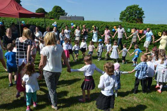 Grafika #21: Dzień Mamy - Dzień Taty - Dzień Rodziny w Przedszkolu