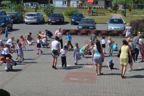 Grafika #23: Dzień Mamy - Dzień Taty - Dzień Rodziny w Przedszkolu