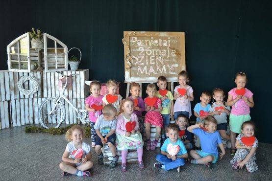 Grafika #0: Dzień Mamy - Dzień Taty - Dzień Rodziny w Przedszkolu