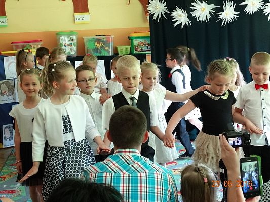 Grafika #15: Dzień Mamy i Taty w kl. 1a