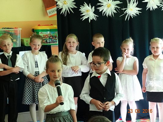 Grafika #23: Dzień Mamy i Taty w kl. 1a