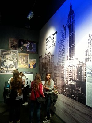 Grafika #6: Z WIZYTĄ W MUZEUM EMIGRACJI W GDYNI.