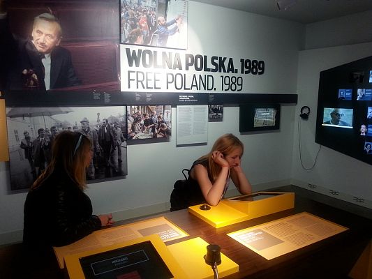 Grafika #13: Z WIZYTĄ W MUZEUM EMIGRACJI W GDYNI.