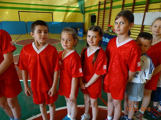 Grafika #2: XV OLIMPIADA SPORTOWA KLAS I-III