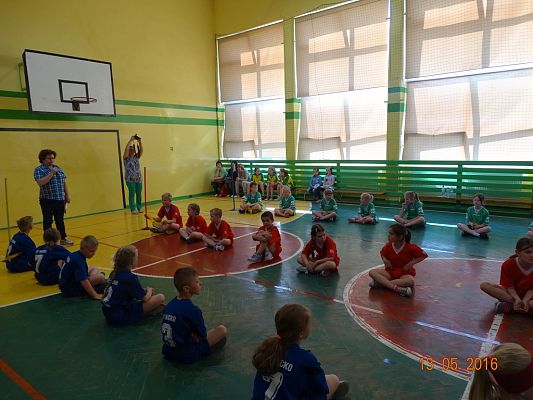 Grafika #17: XV OLIMPIADA SPORTOWA KLAS I-III