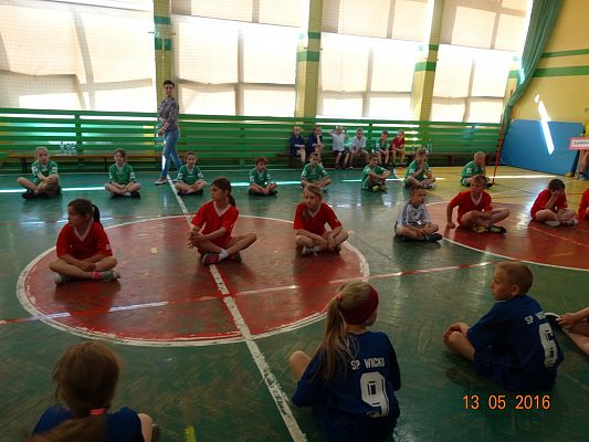 Grafika #18: XV OLIMPIADA SPORTOWA KLAS I-III