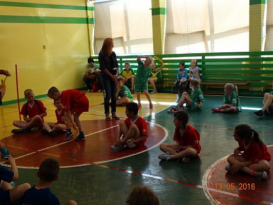 Grafika #20: XV OLIMPIADA SPORTOWA KLAS I-III