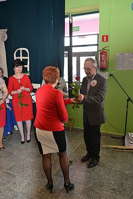 Grafika #23: WITAJ MAJOWA JUTRZENKO- uroczysty apel w naszej szkole.