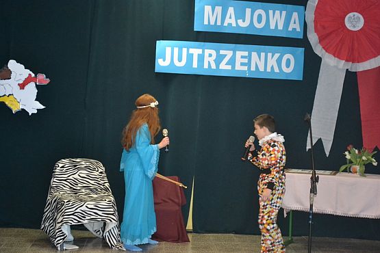 Grafika #4: WITAJ MAJOWA JUTRZENKO- uroczysty apel w naszej szkole.