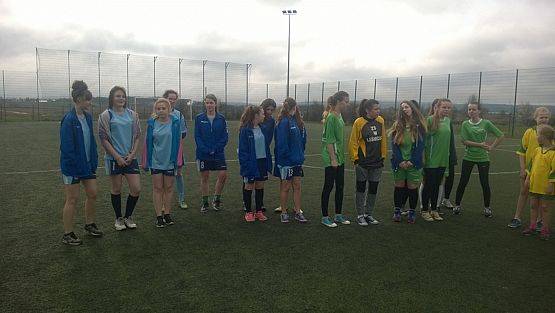 Grafika #2: Piłka nożna dziewcząt