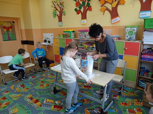 Grafika #5: Co to jest kilogram? - zajęcia w klasie Ia