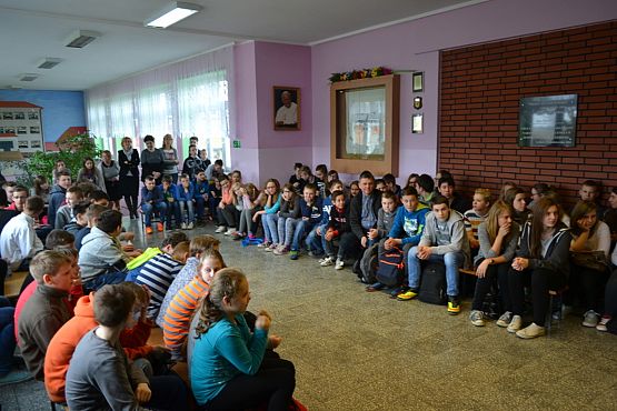 Grafika #9: Dzień Samorządności.