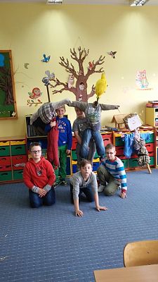 Grafika #17: Klasy I-III pożegnały zimę i powitały WIOSNĘ!!!